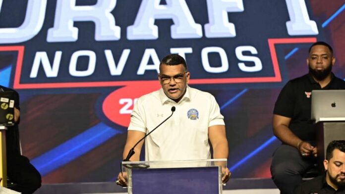 Soto ó De la Cruz con el Licey sería un regalo para el país