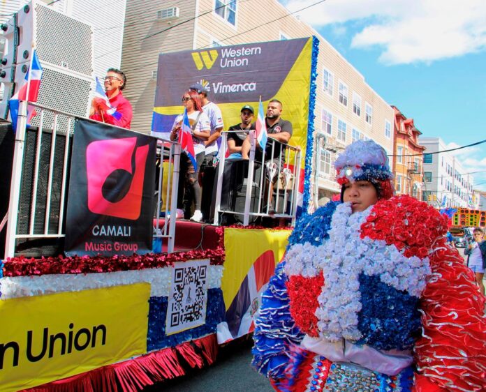 Principal Carroza Vimenca Western Union Principal Carroza Vimenca Western Union