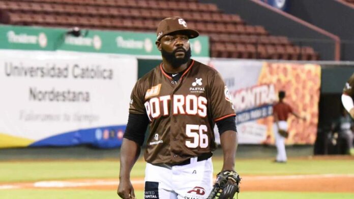 Cueto, Francisco y Rodney buscan plazas en Lidom dentro de carreras con muchas luces