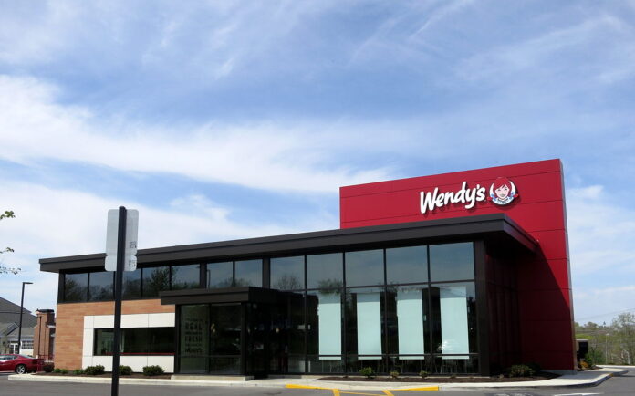 Wendy's cerrará 140 restaurantes más en EEUU en esfuerzo por modernizar sus locales