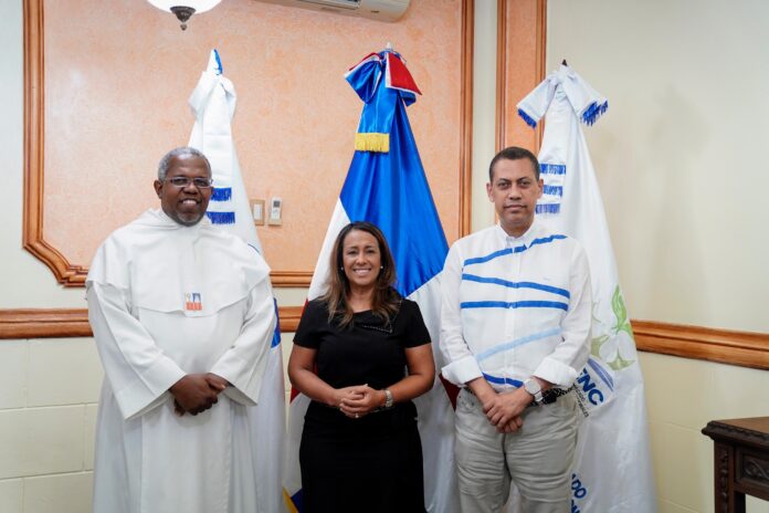 Guido Gómez Mazara visitó las instalaciones del ISEEPENC para impulsar iniciativas conjuntas en tecnología y formación académica