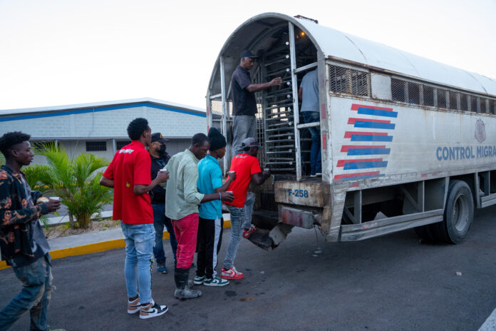 DGM repatría 14,633 extranjeros ilegales