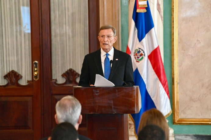 Roberto Álvarez:» RD reconoce a Edmundo González como el más votado en los recientes comicios de Venezuela» Roberto Álvarez:» RD reconoce a Edmundo González como el más votado en los recientes comicios de Venezuela»