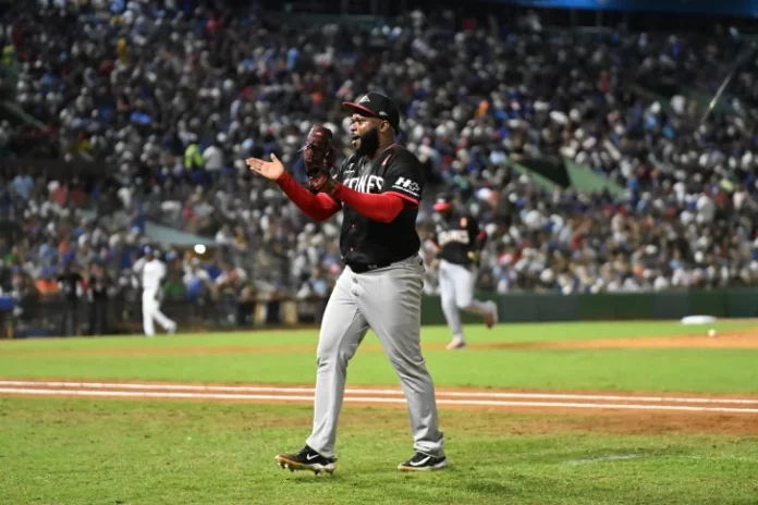 Junior Caminero remolca tres y Johnny Cueto encabeza blanqueada contra los Tigres