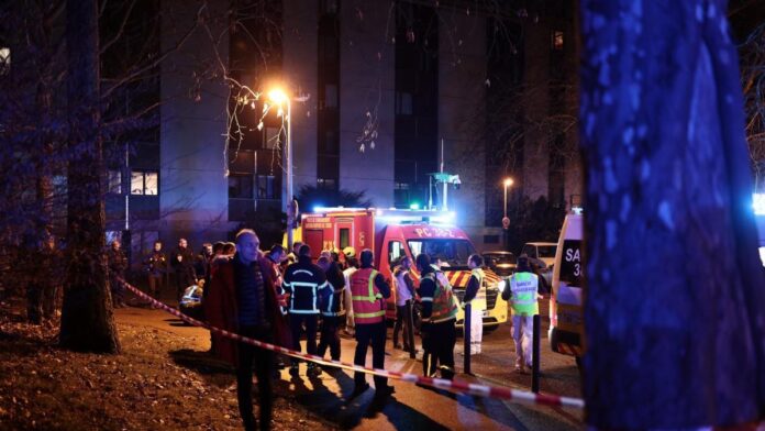 Al menos 12 heridos tras explosión de granada en bar de Francia Al menos 12 heridos tras explosión de granada en bar de Francia
