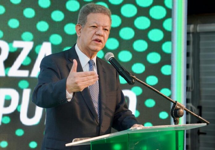 Leonel Fernández asegura que las encuestas aún no le dan la espalda