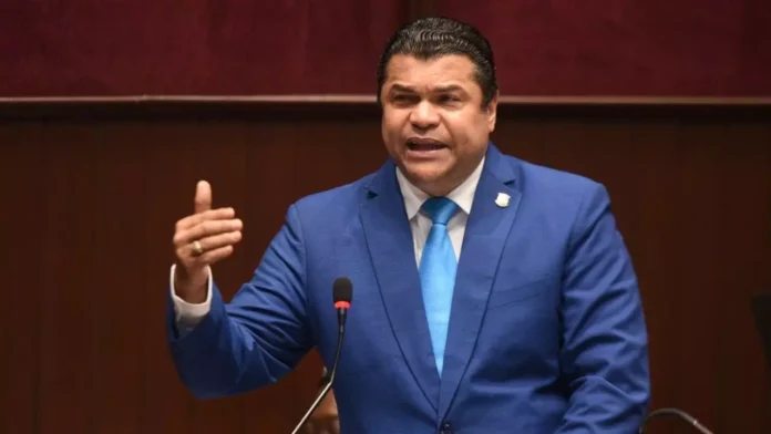 Tobías Crespo alerta paquete económico disparará precios y golpeará a toda la población Tobías Crespo alerta paquete económico disparará precios y golpeará a toda la población