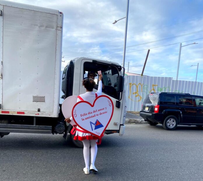 M.A. Creaciones Acrilicas regala artículos promocionales para celebrar San Valentín