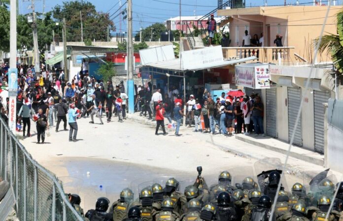 Senadores defienden accionar de las autoridades en manifestación de Friusa