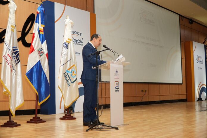 Ideice impulsa investigaciones educativas en las 18 regionales del país