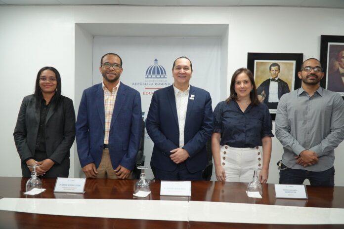 Ideice anuncia ganadores Fondos Concursables de Investigación Educativa 2025