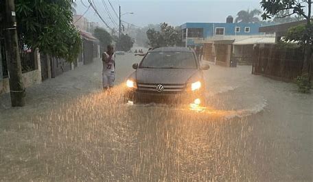 Indomet mantiene bajo 10 provincias alerta por incidencia de vaguada (Foto: fuente externa) Indomet mantiene bajo 10 provincias alerta por incidencia de vaguada (Foto: fuente externa)