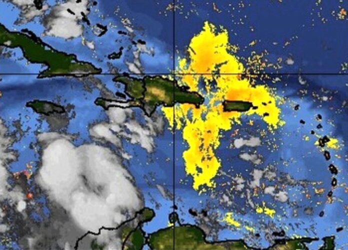 Polvo del Sahara y sistema anticiclonico provocan ambiente caluroso en RD