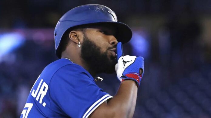 Vladimir Guerrero Jr. aporta cuadrangular en el triunfo de los Azulejos