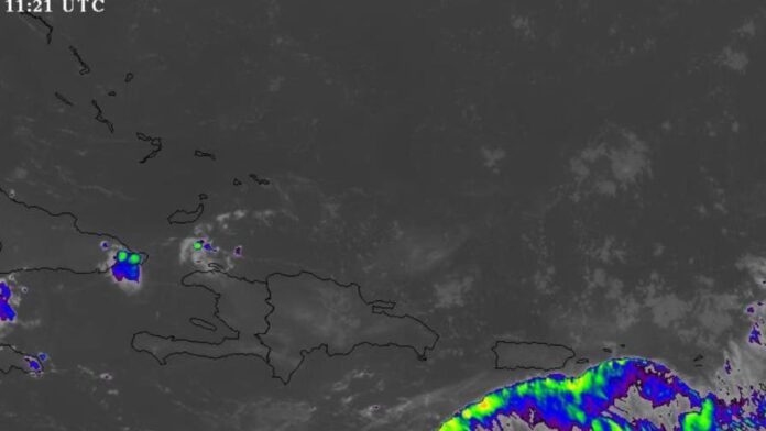 Emiten alerta por oleaje anormal en litoral caribeño, mientras continuarán las altas temperaturas Emiten alerta por oleaje anormal en litoral caribeño, mientras continuarán las altas temperaturas