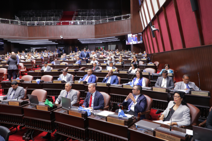 Diputados aprueban en primera lectura proyecto de alimentación y nutrición escolar Diputados aprueban en primera lectura proyecto de alimentación y nutrición escolar