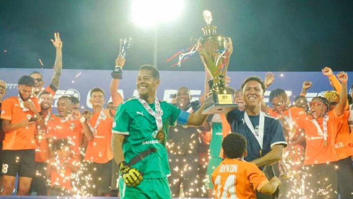 El equipo de Cibao FC consiguió otro título grande, con la Copa LDF, su quinto cetro consecutivo. (FUENTE EXTERNA)