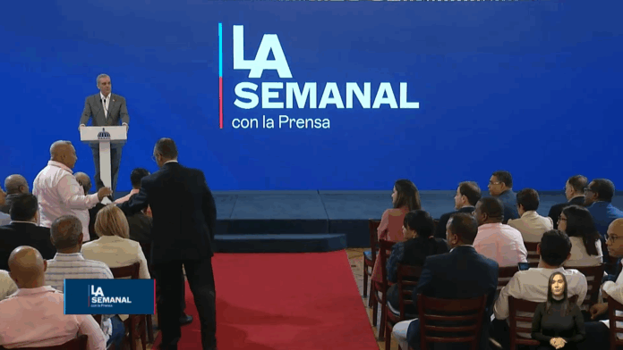 Código Laboral podría ser aprobado en la próxima legislatura según Abinader Código Laboral podría ser aprobado en la próxima legislatura según Abinader