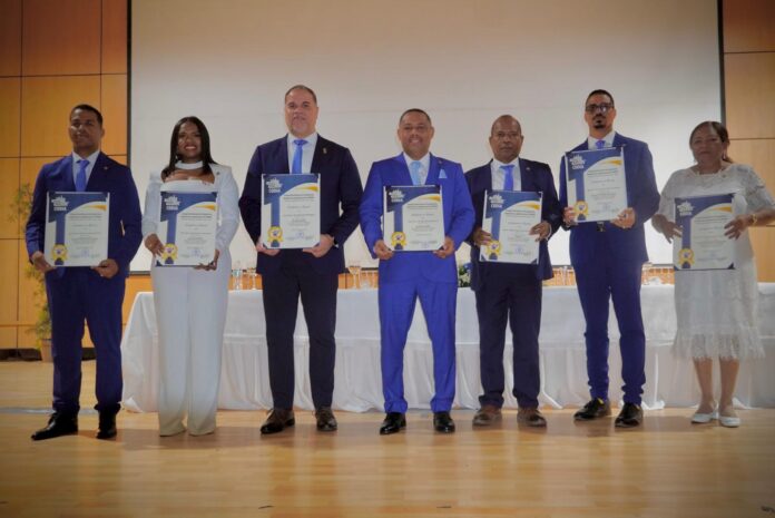 CODIA propone al presidente Abinader sortear obras de aceras y contenes por RD$4 mil millones