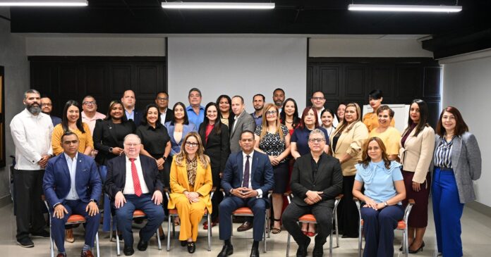 Superintendencia de Seguros celebra primera certificación antilavado de activos