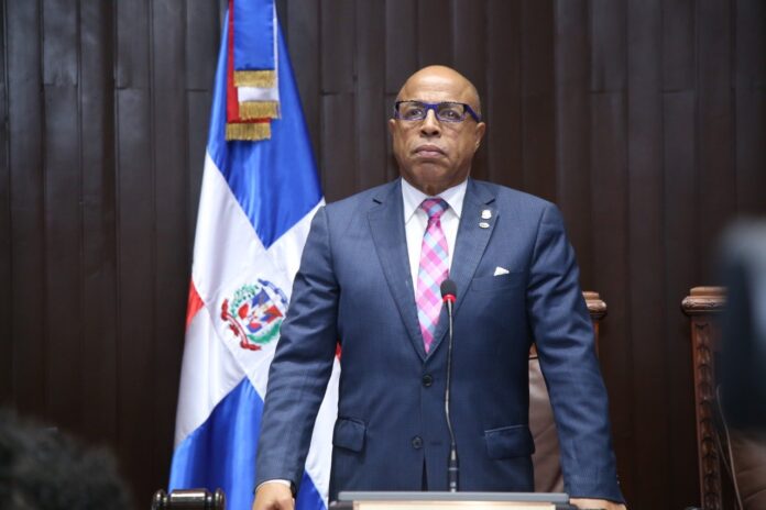 Alfredo Pacheco informa ausencia en la Cámara de Diputados se debe a situaciones de salud