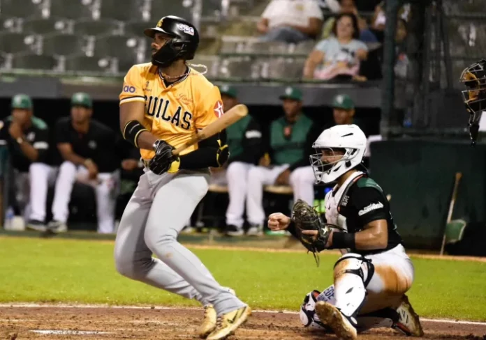 Las Águilas remontan ante las Estrellas para ganar 6-5 y extienden su vuelo ganador