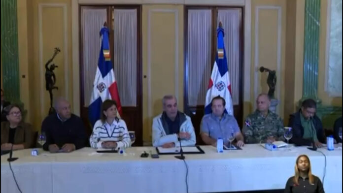 Autoridades mantienen medidas restrictivas por efectos de la tormenta Melissa