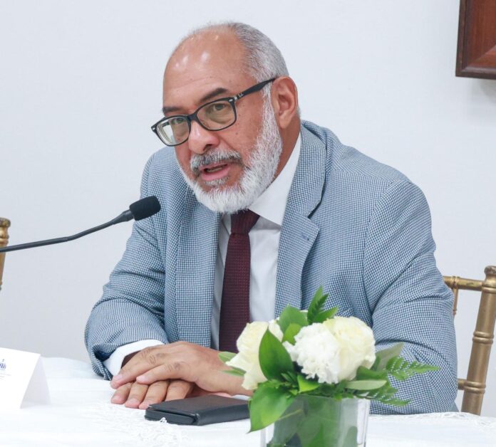 Persio Maldonado, presidente de la Sociedad Dominicana de Diarios Persio Maldonado, presidente de la Sociedad Dominicana de Diarios