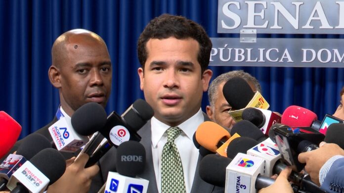 Sindicalistas se suman a propuesta de Omar Fernández; piden menos impuestos a salarios