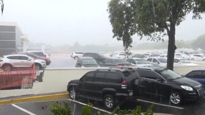 Lluvias por efecto de la tormenta Melissa continuarán hasta el sabado informa el COE