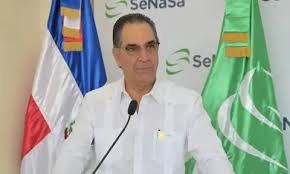 Santigo Hazim Santiago Hazim acude a sede de la PGR junto a su abogado