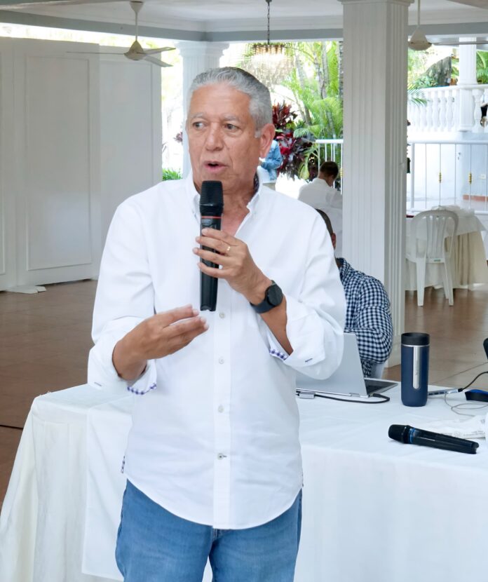 Héctor Guzmán Presidente Ejecutivo del PRD (Fuente externa)