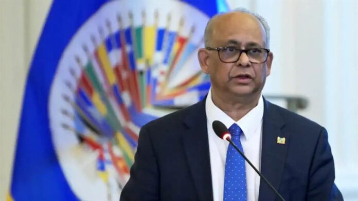 El secretario de la OEA Albert R. Ramdin inicia visita de dos días a Haití