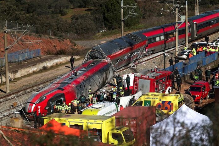 Se eleva a 40 el número de víctimas tras la colisión de dos trenes en Córdoba