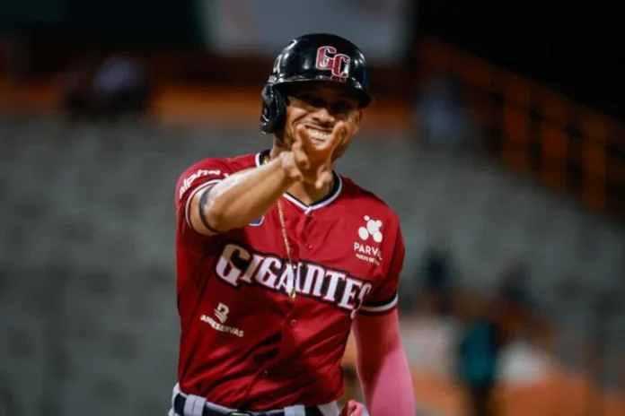 Gigantes consiguen su primera victoria en 10 juegos