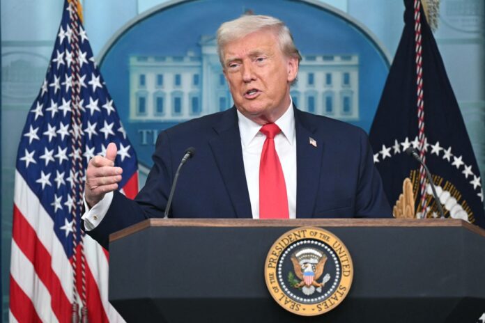 Trump asegura que el diálogo entre EE. UU. e Irán continúa a "ritmo acelerado"