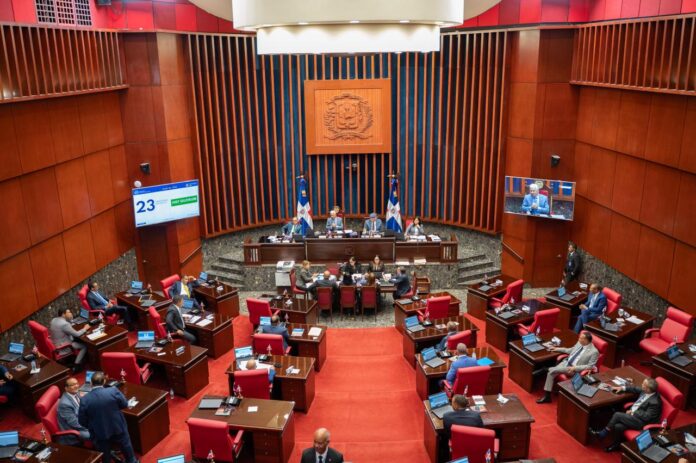 Senado ratifica decisión de cerrar paso a candidaturas independientes