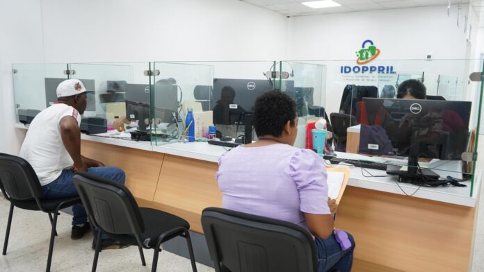 Idoppril realiza cerca de 23,000 servicios en siete meses de apertura oficina SDE