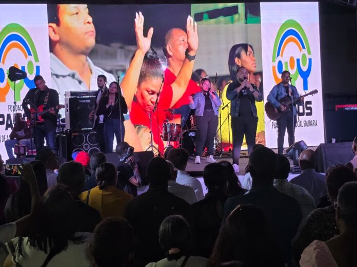 Fundación Pasos realiza concierto cristiano en Santo Domingo Norte