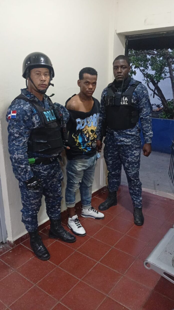 Arrestan en Sabana Perdida a alias "Macutico" , a quien se le imputan varios delitos