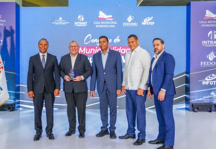 Inicia el Congreso "Municipalidad y Seguridad Vial"