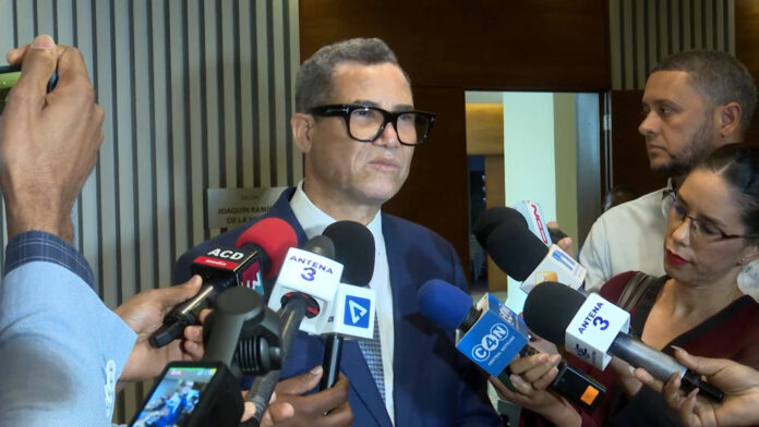 Ministro de Trabajo afirma reforma laboral será aprobada en la actual legislatura