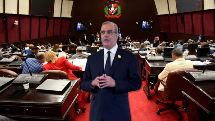Abinader pide más tiempo para consensuar reforma laboral; diputados devuelven proyecto a comisión