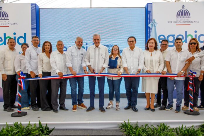 Presidente Abinader inaugura carretera Carrizal–La Piedra–La Guázuma, que impulsa producción agrícola, mejora movilidad de las familias y fortalece potencial ecoturístico de la sierra de Santiago Presidente Abinader inaugura carretera Carrizal–La Piedra–La Guázuma, que impulsa producción agrícola, mejora movilidad de las familias y fortalece potencial ecoturístico de la sierra de Santiago