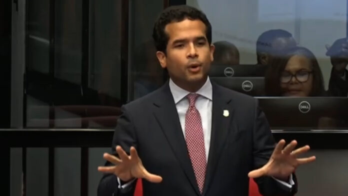 Omar Fernández propone tres modificaciones al nuevo Código Penal para proteger la libertad de expresión y precisar sanciones