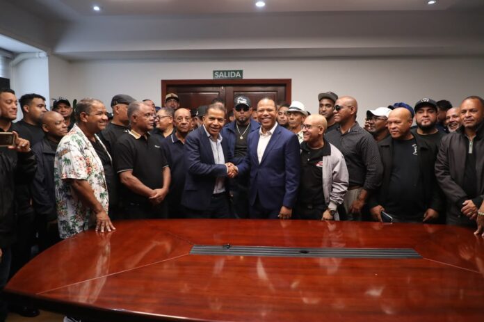 La CNTT se comprometió a dejar sin efecto el aumento del pasaje anunciado y a no aplicar ningún incremento mientras se desarrollen los trabajos de la mesa de diálogo.