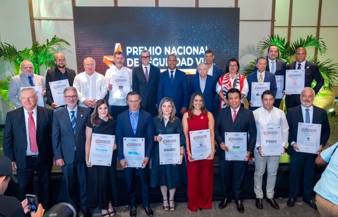 Intrant realiza primera edición del Premio Nacional de Seguridad Vial; reconoce 13 empresas