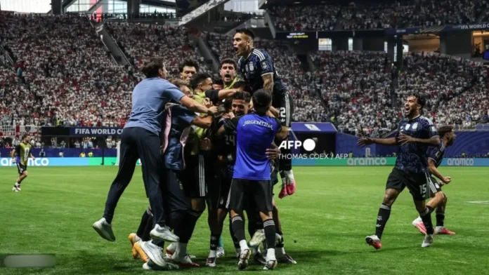 El alma del campeón: Argentina remonta a Inglaterra y va por el bicampeonato ante España