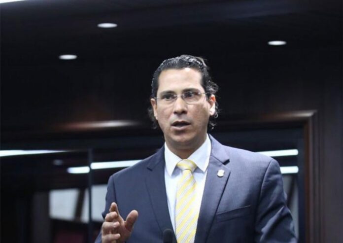 Félix Michel atribuye cacerolazos al creciente descontento social por medidas del Gobierno