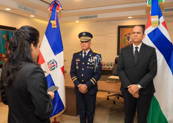Diputados lanzan advertencias al nuevo director de la Policía ante crisis de inseguridad Diputados lanzan advertencias al nuevo director de la Policía ante crisis de inseguridad